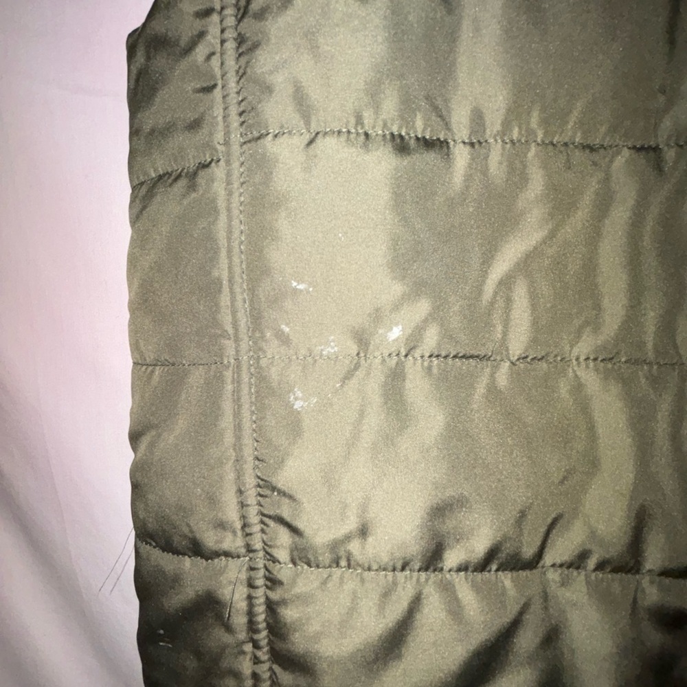 Marc Anthony Men's Olive Quilted Vest - Picture 8 of 11